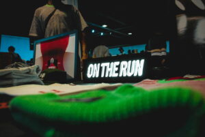 Las pop-ups más exitosas combinan planificación inteligente, diseño creativo y una comprensión profunda de lo que las personas realmente desean